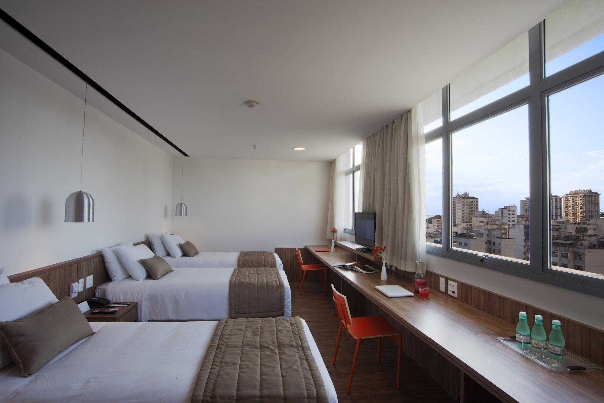Hotel H
