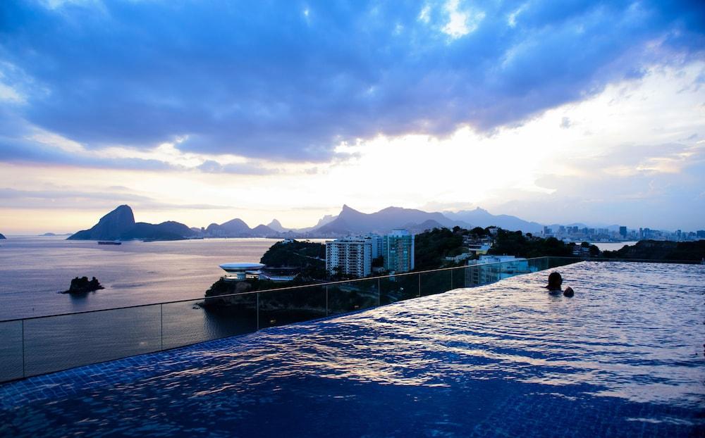 Hotel H 4*