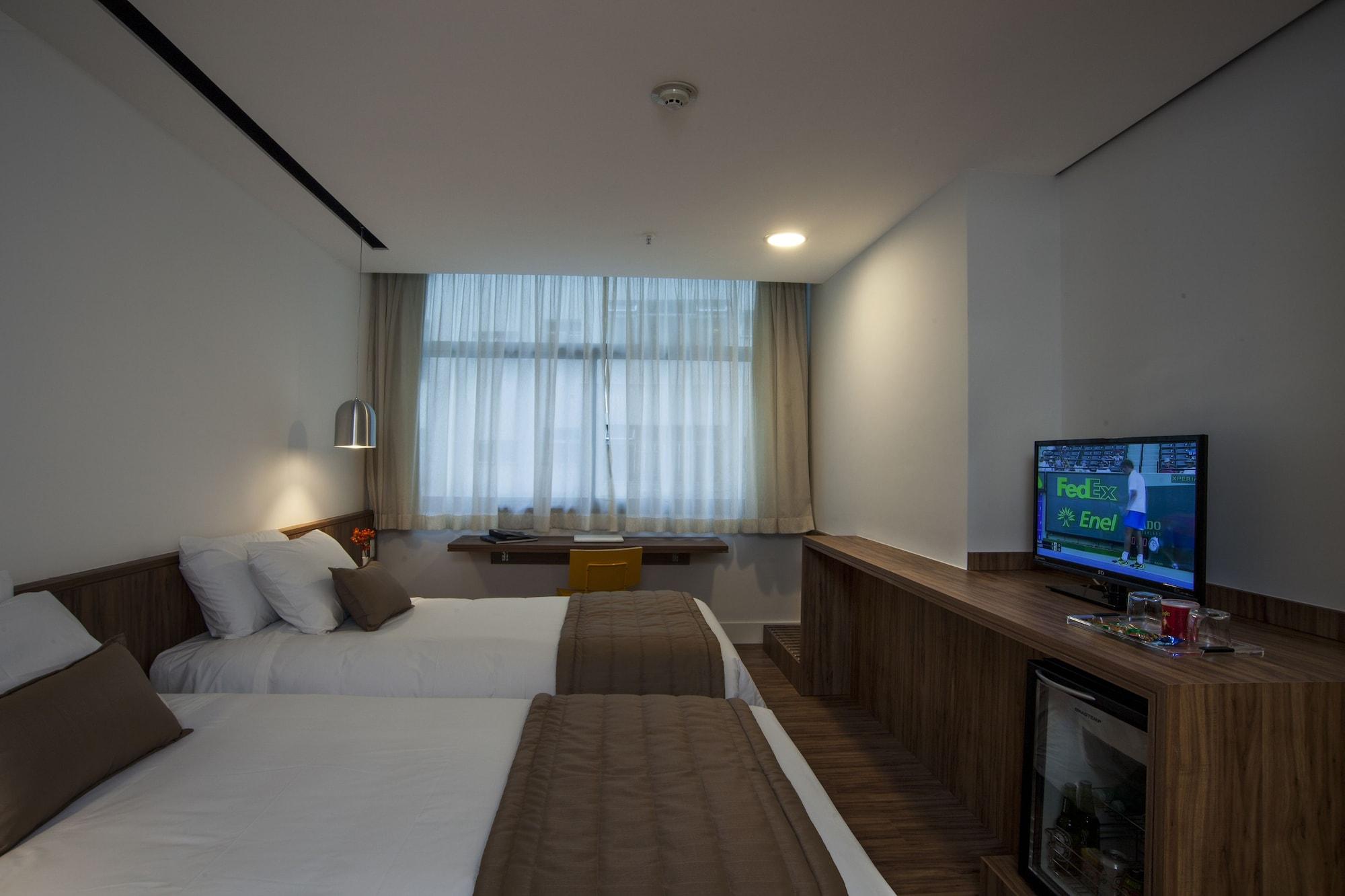 Hotel H